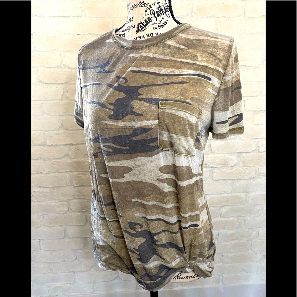 Very soft Camouflage T shirt